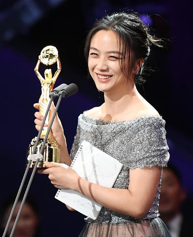 汤唯获韩国电影制作人奖最佳女主角 今年五度封后 - 2