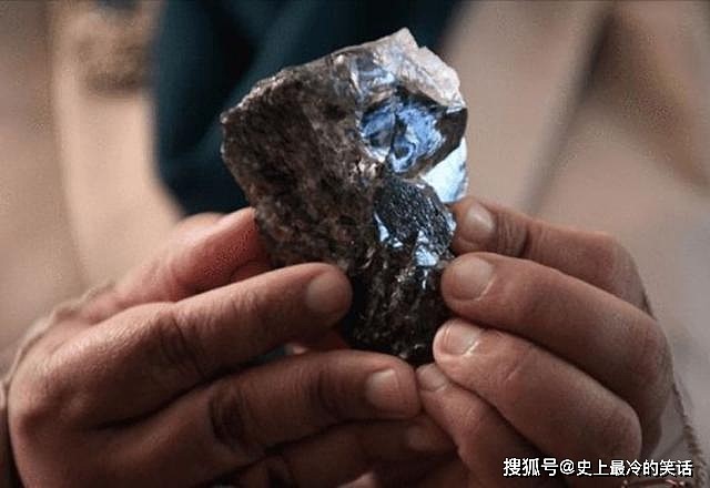 非洲人纳闷：非洲钻石又大又便宜，为什么游客都不愿买？ - 5