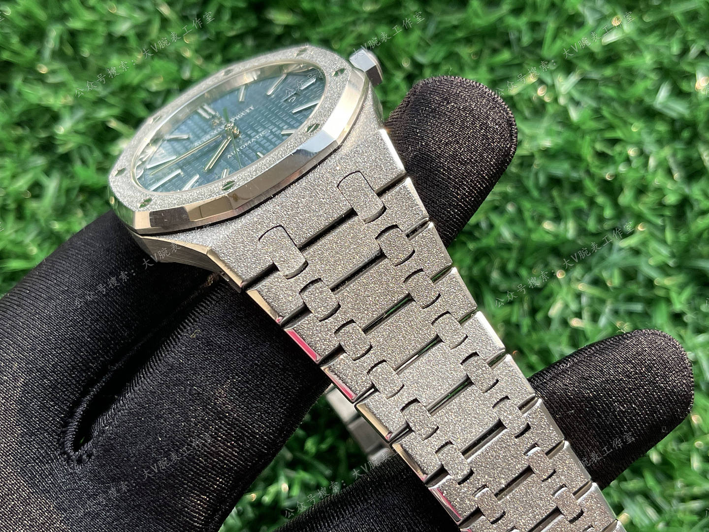 爱彼15410改装霜金款腕表，熠熠生辉的霜金改装款腕表，堪比钻石！ - 5