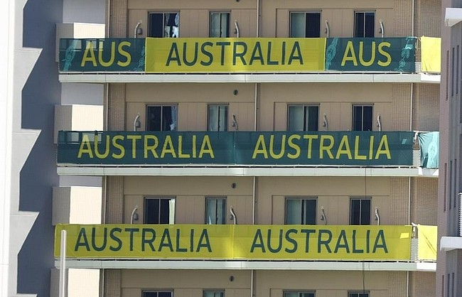 澳大利亚选手毁坏运动员村房间 在归国航班上捣乱 - 1