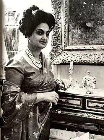 印度最奢侈的王妃：逛街一次花1000万美元，地毯上镶满珍珠和钻石 - 18