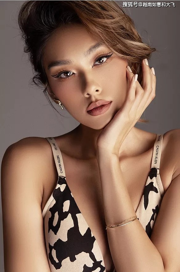 越南27岁女模特第二次上榜“2021年全球100张最美面孔” - 3