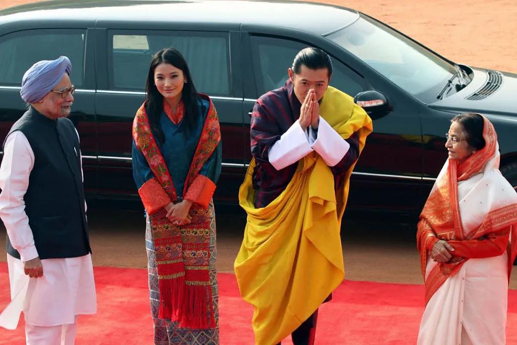亚洲颜值天花板的不丹王室，一生爱一人的故事是真的吗 - 104
