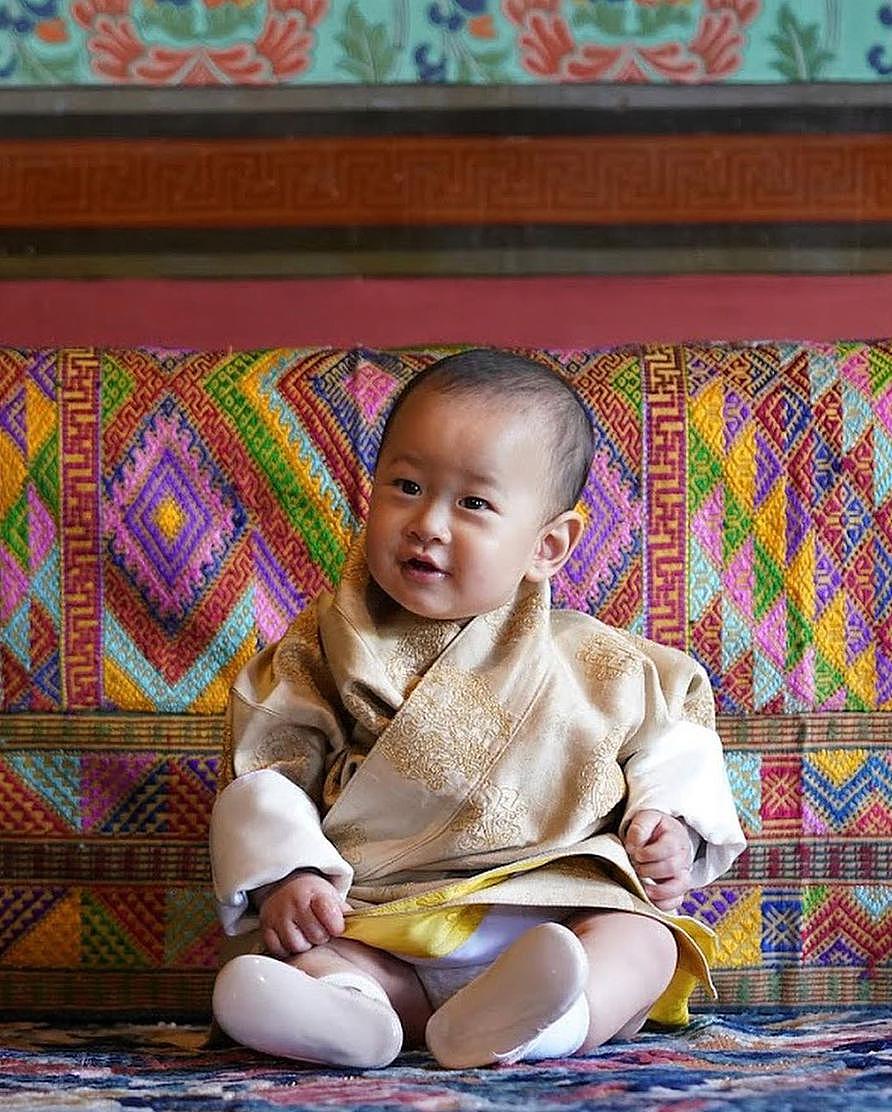 亚洲颜值天花板的不丹王室，一生爱一人的故事是真的吗 - 98