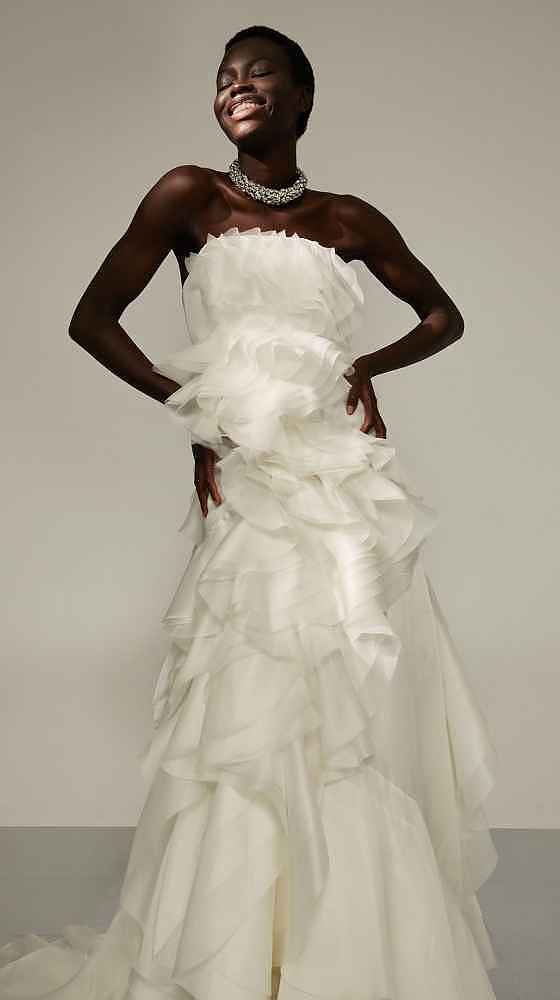 In Full Bloom：德国婚纱Kaviar Gauche全新系列，让婚服不只梦幻且充满个性 - 31