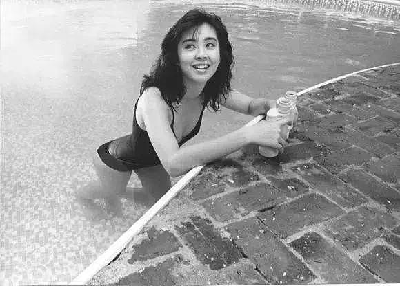 八九十年代女星罕见泳装大赏，个个都是风情万种，你喜欢哪个？ - 30