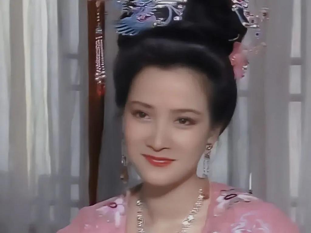 内地第一美人，30 年后依然吊打内娱 - 59