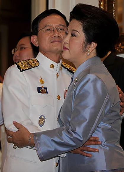 英拉的侄女又进入政坛了，泰国华裔巨商家族的荣耀与流亡之路…… - 34