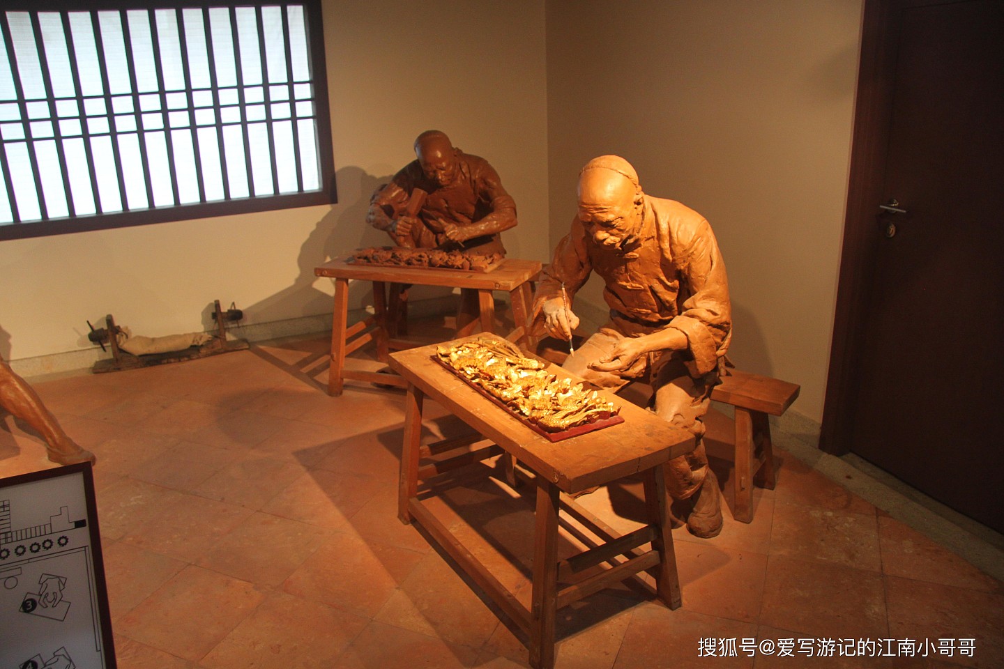 在广博潮州木雕展馆，欣赏木雕制作精湛的工艺技法和丰富的题材 - 3