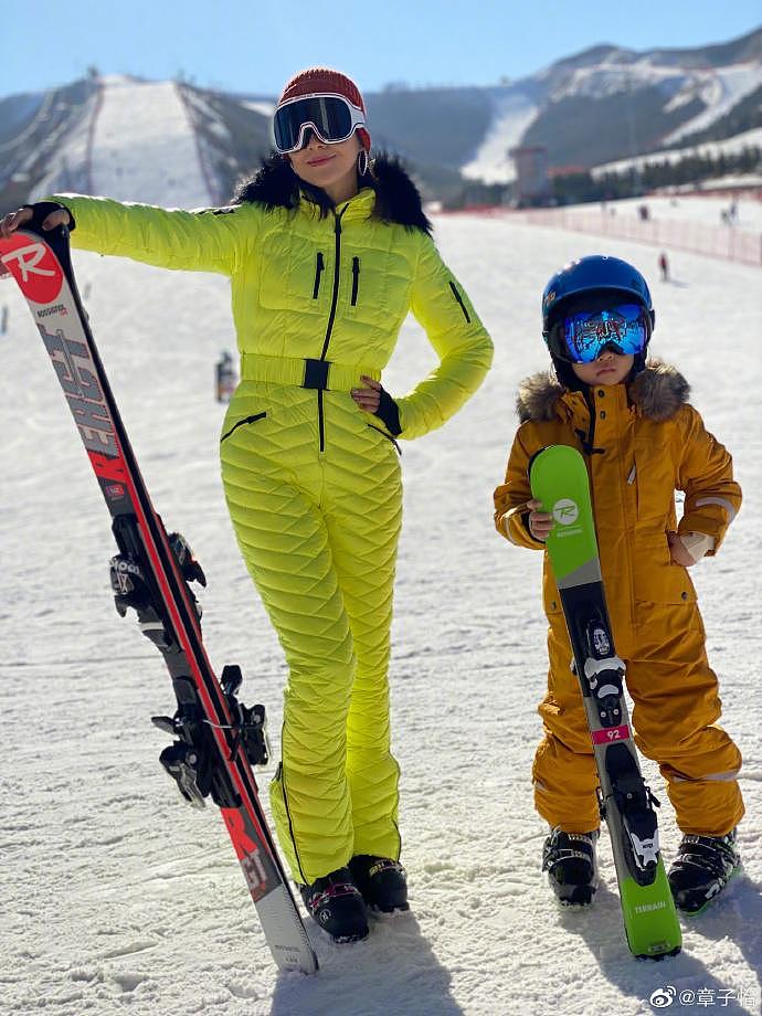章子怡晒女儿滑雪视频，6 岁醒醒性格胆量随妈，被赞天赋型选手 - 9
