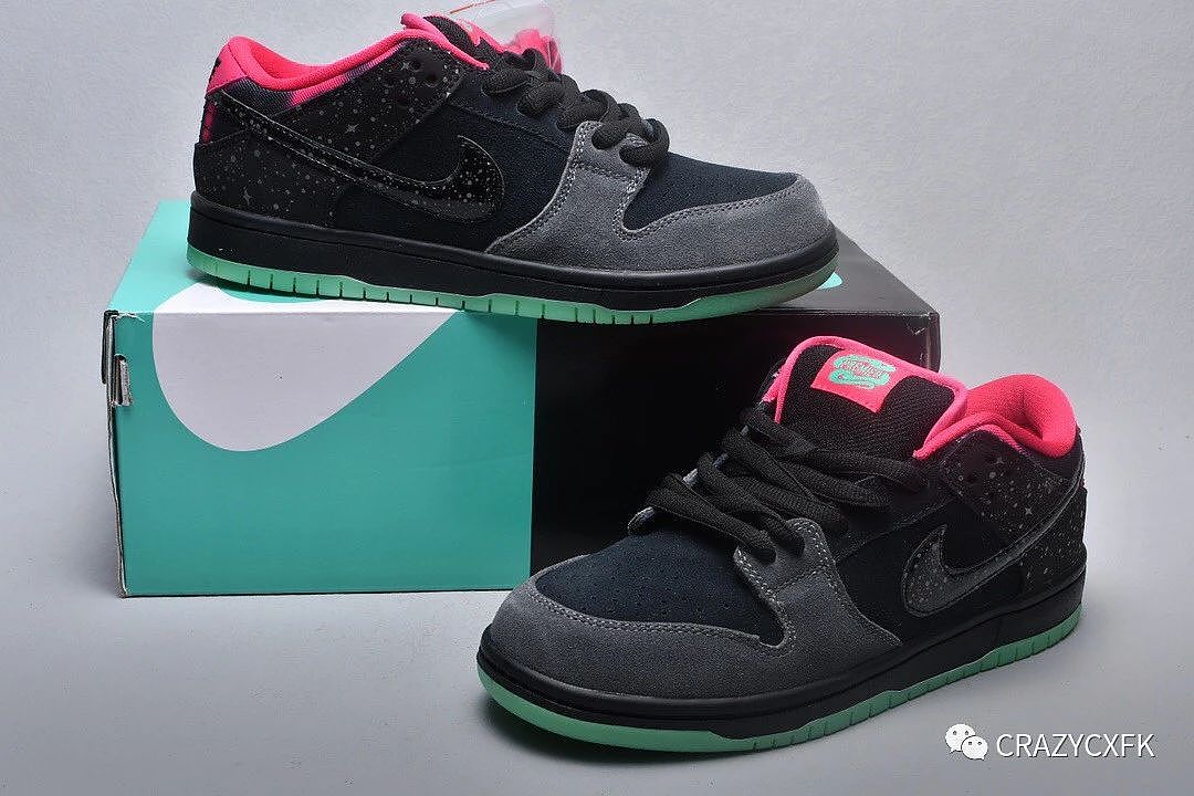 耐克 Premier x Nike SB Dunk Low Yeezy 北极光黑粉银河夜光板鞋 - 1