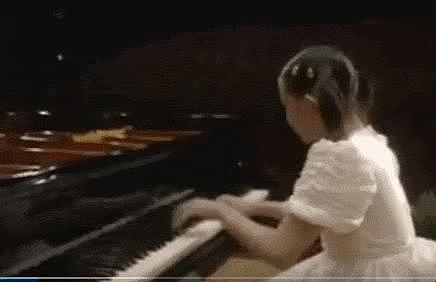 7 岁考取钢琴 8 级！手速快出残影了 ...... - 22