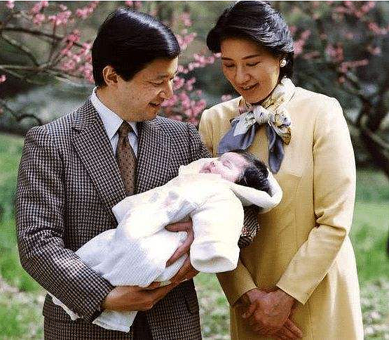 18岁考上哈佛，27岁成为外交官，嫁给日本皇太子后沦为“工具人” - 1