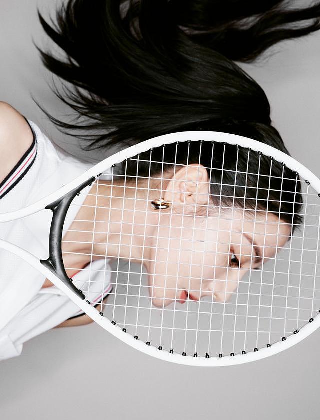 迪丽热巴网球少女造型甜酷满分 活力生风张扬动感 - 2