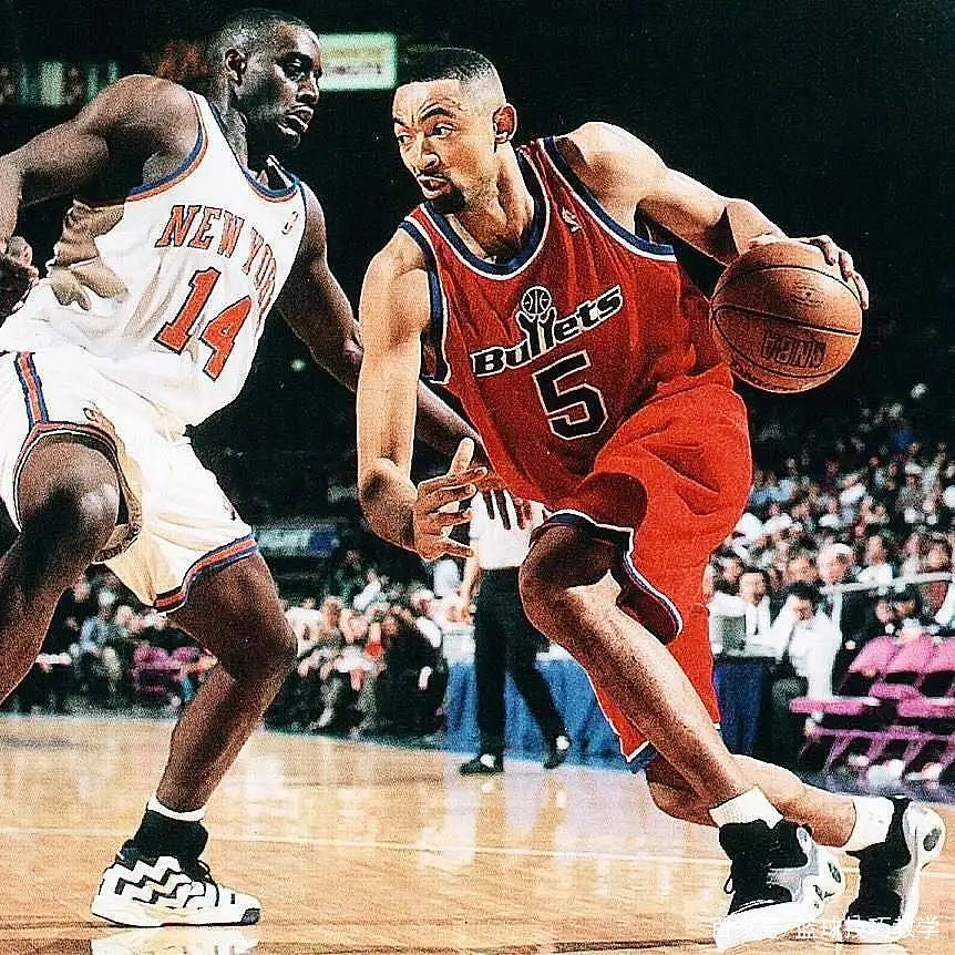 乔丹唯一一次在NBA比赛上脚其他球星的球鞋…… - 10