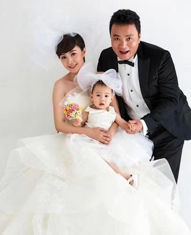 女星刘园媛官宣离婚，与大 12 岁央视沙桐结婚 13 年，自称两人是兄弟 - 8