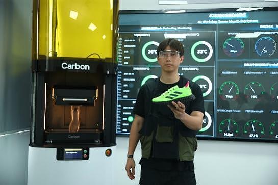 传承创新基因，4DFWD跑鞋携手4D打印技术于阿迪达斯官网焕新热销 - 14