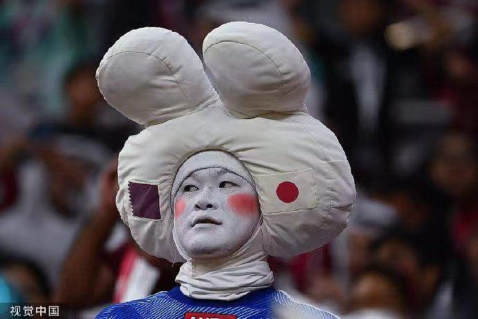 卡塔尔世界杯开幕式举行 一日本观众因酷似岳云鹏走红 - 1