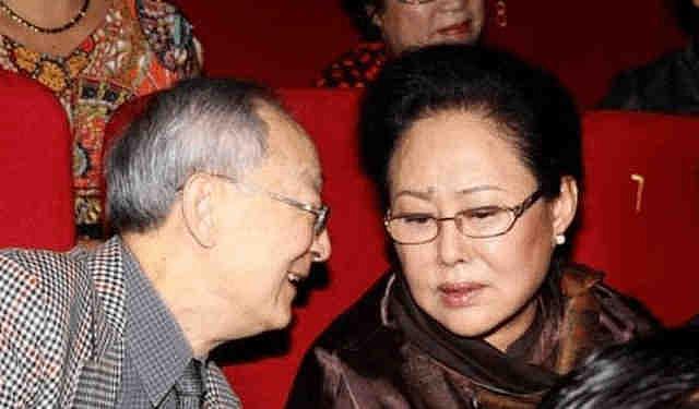 著名指挥家陈亮声患癌去世，临终前妻子斯琴高娃陪伴在侧 - 7