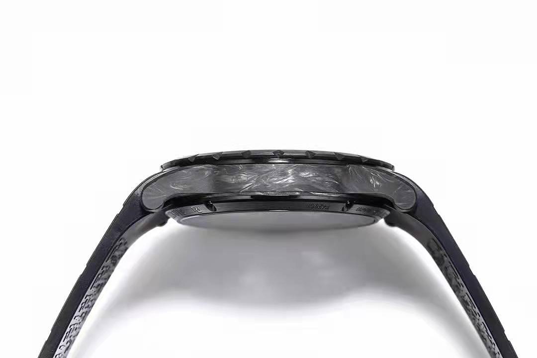 BBR罗杰杜彼王者系列碳纤维陀飞轮腕表升级V4版，艺术与时间的结晶 - 18