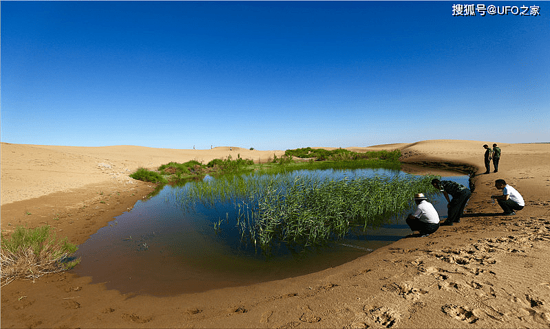 库布齐沙漠“发大水”，出现了大面积的“冰河”，是从哪里来的？ - 3