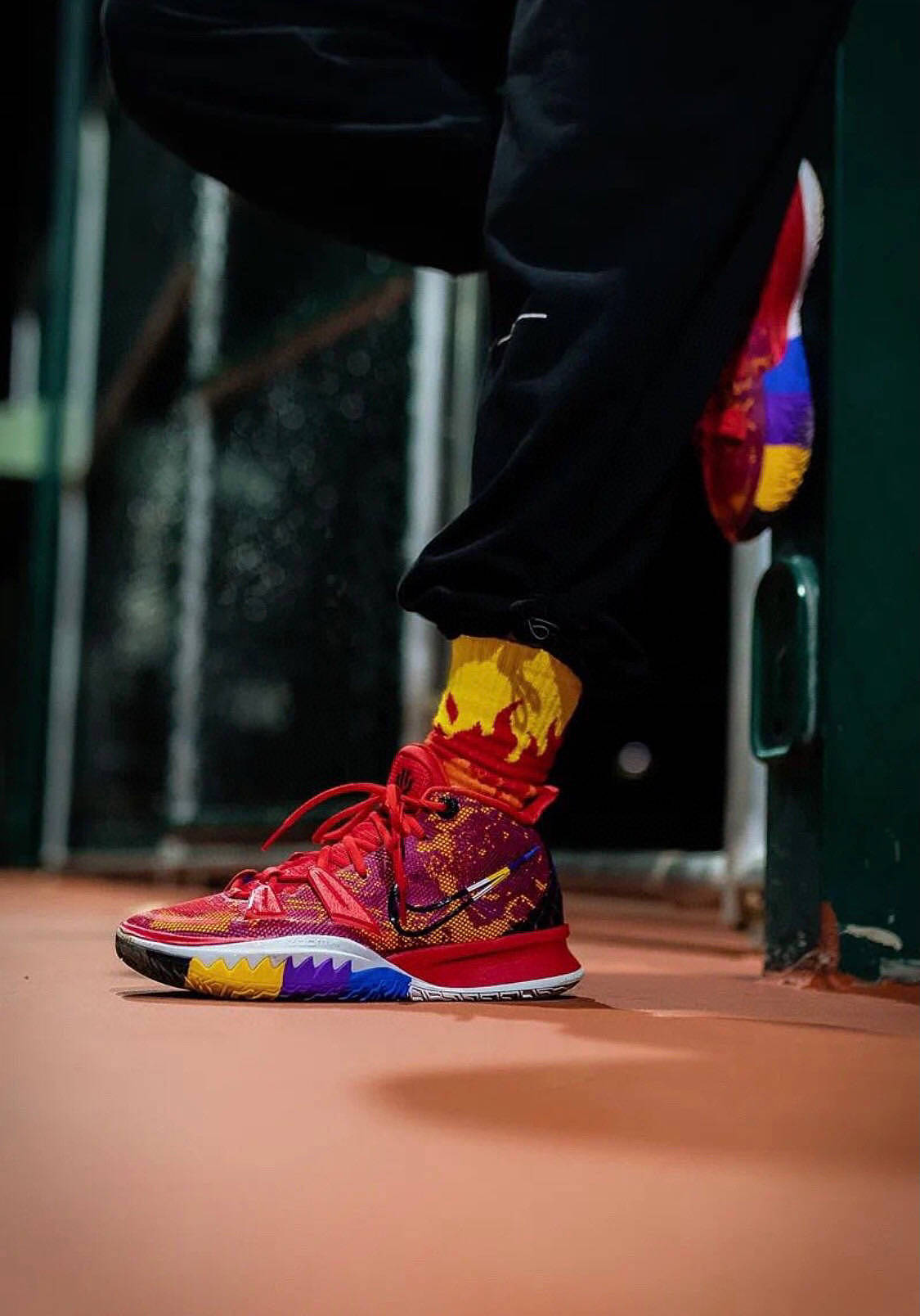 耐克 欧文 Nike Kyrie Irving 7 ICONS OF SPORT 英雄主题篮球鞋 - 9