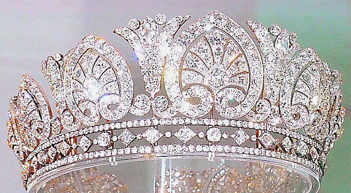 各国皇室精美头饰集，它是以公主姓名的首字母为基本造型 - 5