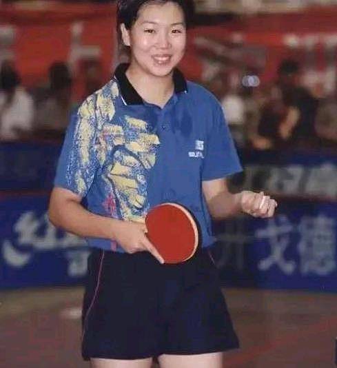 14岁拿下全国冠军，18岁捧起世界冠军奖杯，她跟翡翠也有不解之缘 - 7