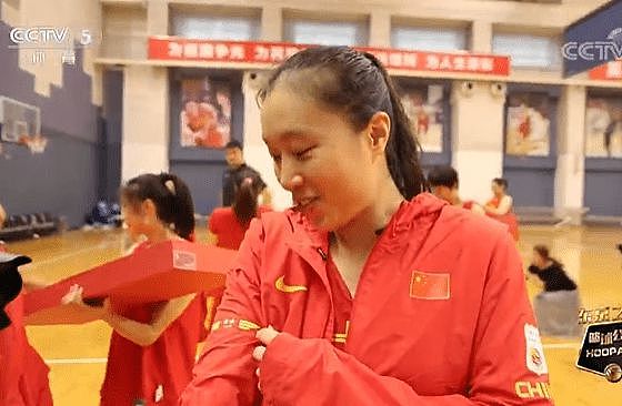 23次失误成命门,中国女篮告别东京,姑娘们的臂章上又多了一颗星 - 30