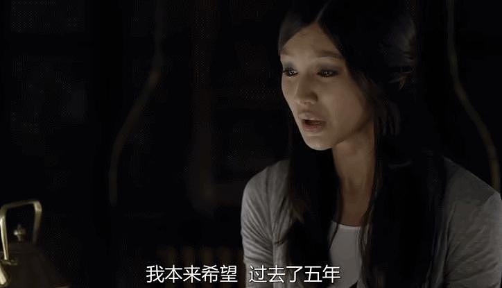 红毯风头压过朱莉，这个华裔女星被疯狂追捧，展示了什么叫优雅…… - 20