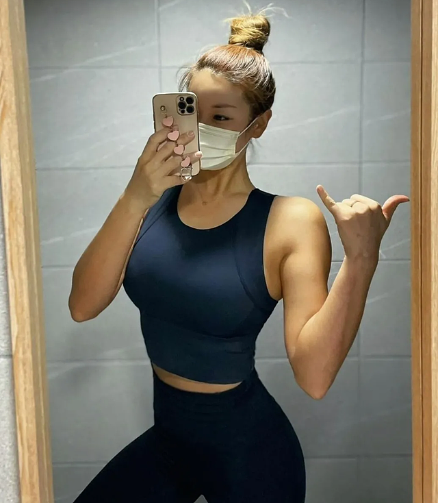 韩国长腿女孩，健身减脂很开心，如今身材让人羡慕 - 3