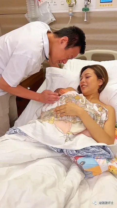 42 岁前 TVB 女星诞下女儿 与丈夫轮流抱娃爱不释手 - 8