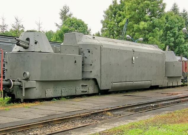 梦回 1942？俄罗斯竟出动装甲列车这种卫国战争神器打乌克兰，意义何在？ - 24