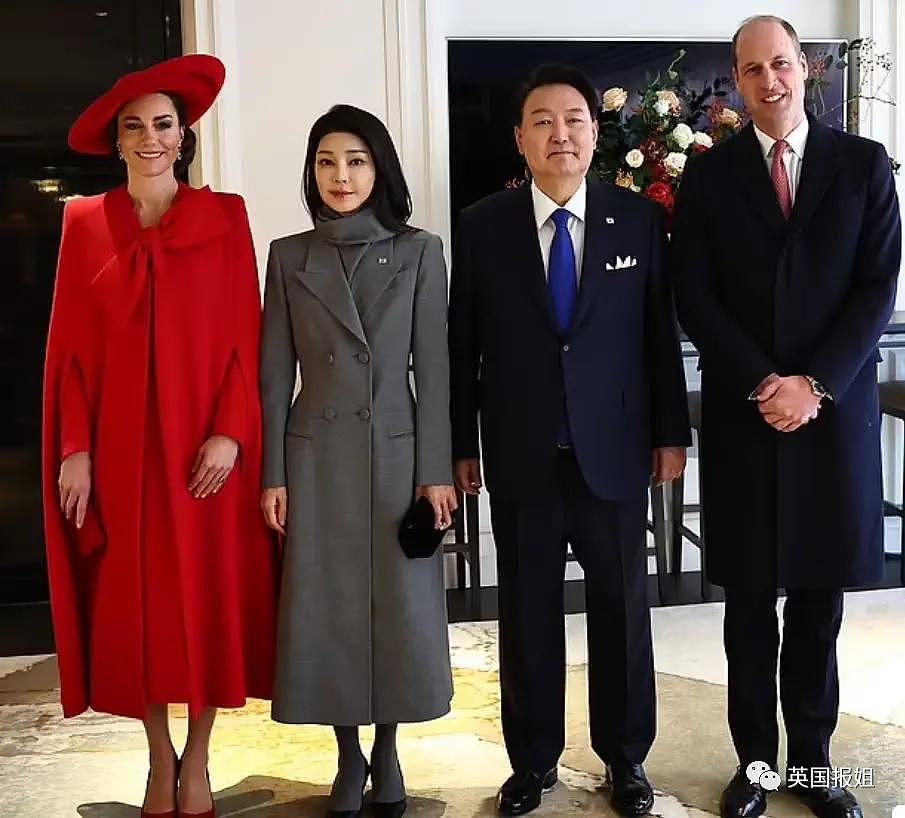 英王室为韩总统办奢华国宴！最抢镜的是凯特王妃的红衣美腿 - 14