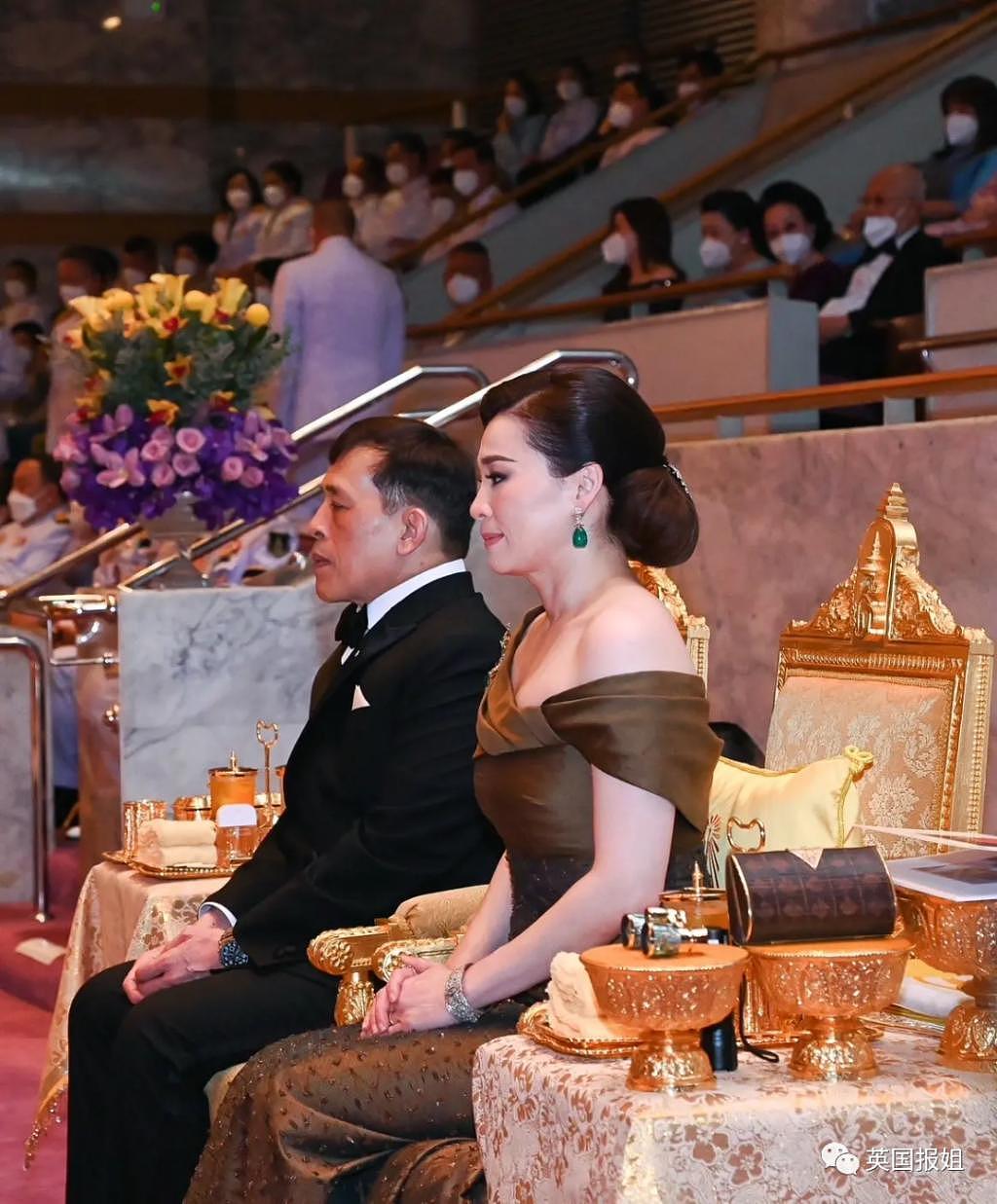 泰国 42 岁二王子流亡海外近 30 年后突然回国，想夺王位？ - 39