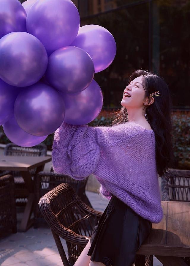 陈妍希紫色梦境写真释出 手捧气球笑容清甜可人 - 6