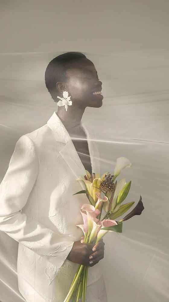 In Full Bloom：德国婚纱Kaviar Gauche全新系列，让婚服不只梦幻且充满个性 - 12
