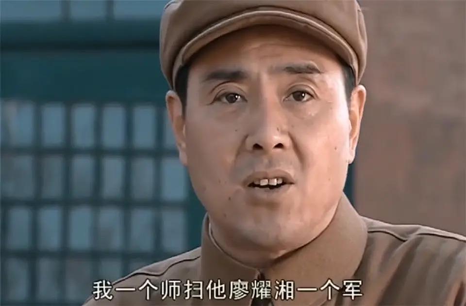 《亮剑》幕后：陈建斌拒演，剧组司机意外成为“日本大佐” - 6