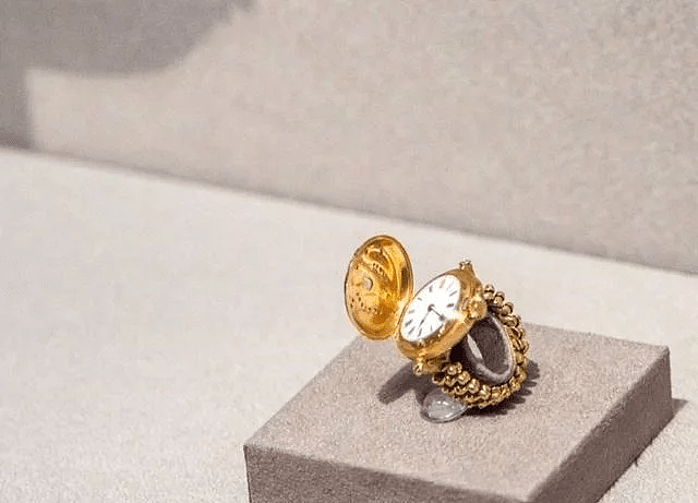 古代的金镶珠宝戒指有多溜，从宝石到猫眼石，你想不到的全都有！ - 5