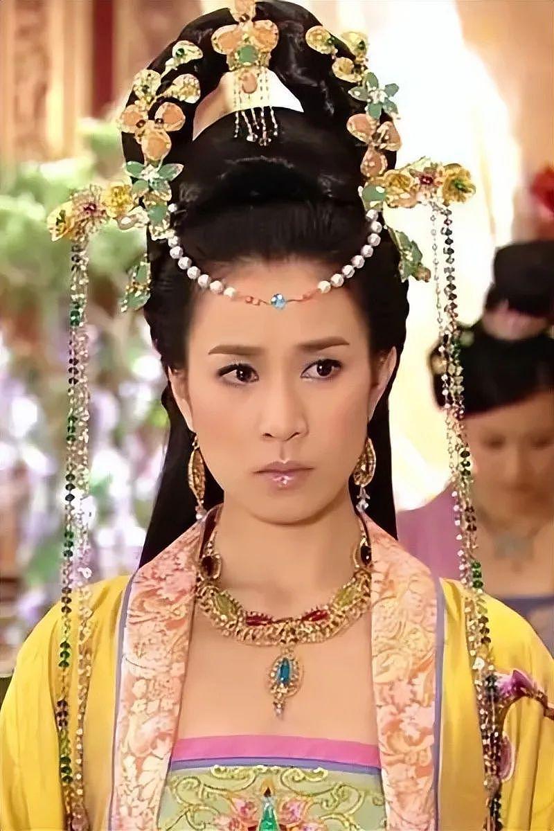 香港娱乐圈的第二眼美女，有人拉低 TVB 颜值 - 23