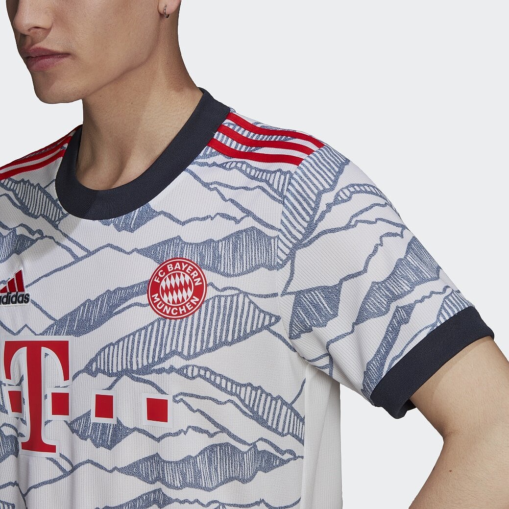 adidas全新发售拜仁慕尼黑新赛季第二客场球衣，地域元素设计展现全新赛场魅力 - 4