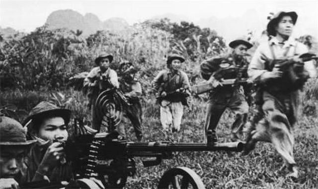 法卡山血战：13000名越军发起自杀式反扑，此后不敢再大规模冲锋 - 3