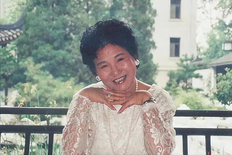 春晚一句台词识破间谍，去世 23 年的赵丽蓉，仍被缅怀 - 21