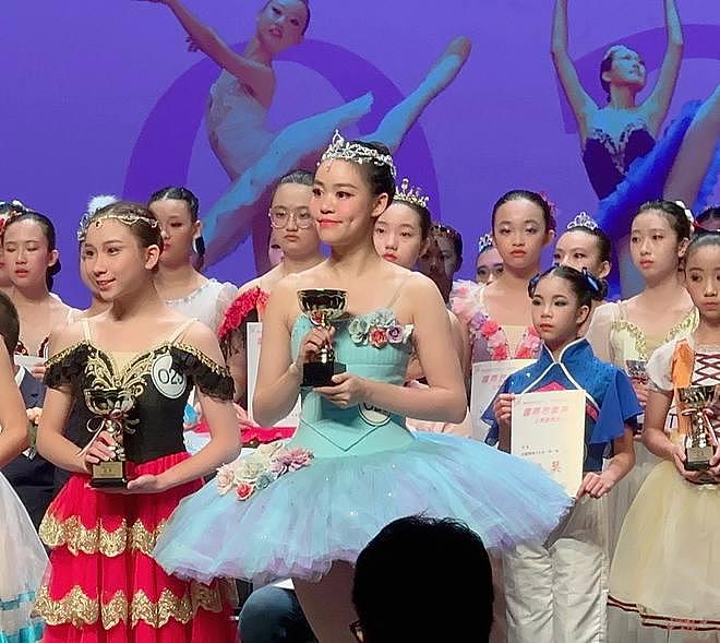 香港富豪刘銮雄女儿获芭蕾舞金奖，获父亲数亿元奖励金支持 - 3
