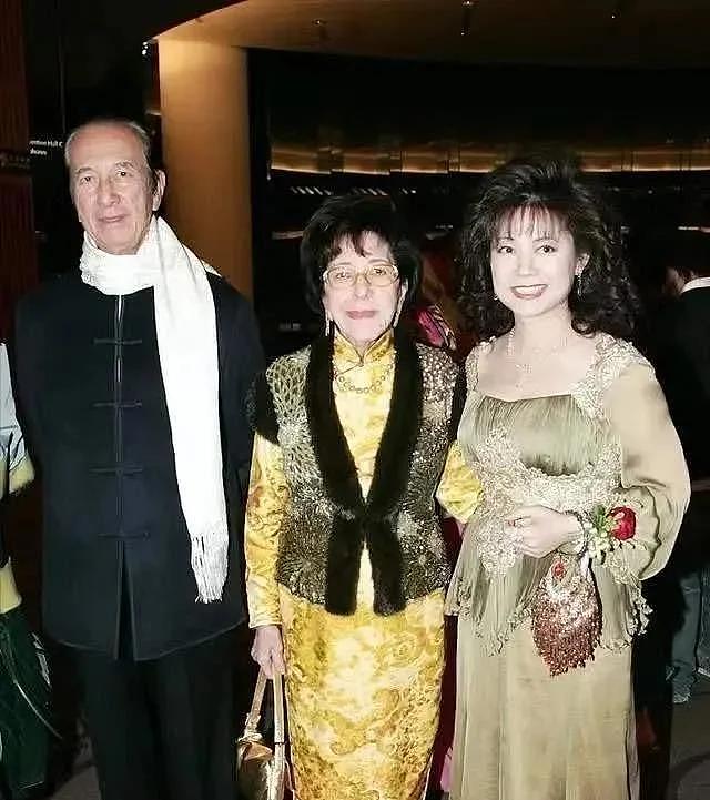 赌王 106 岁八姐何婉鸿去世，曾帮梁安琪争家产，是香港首位女状元 - 11