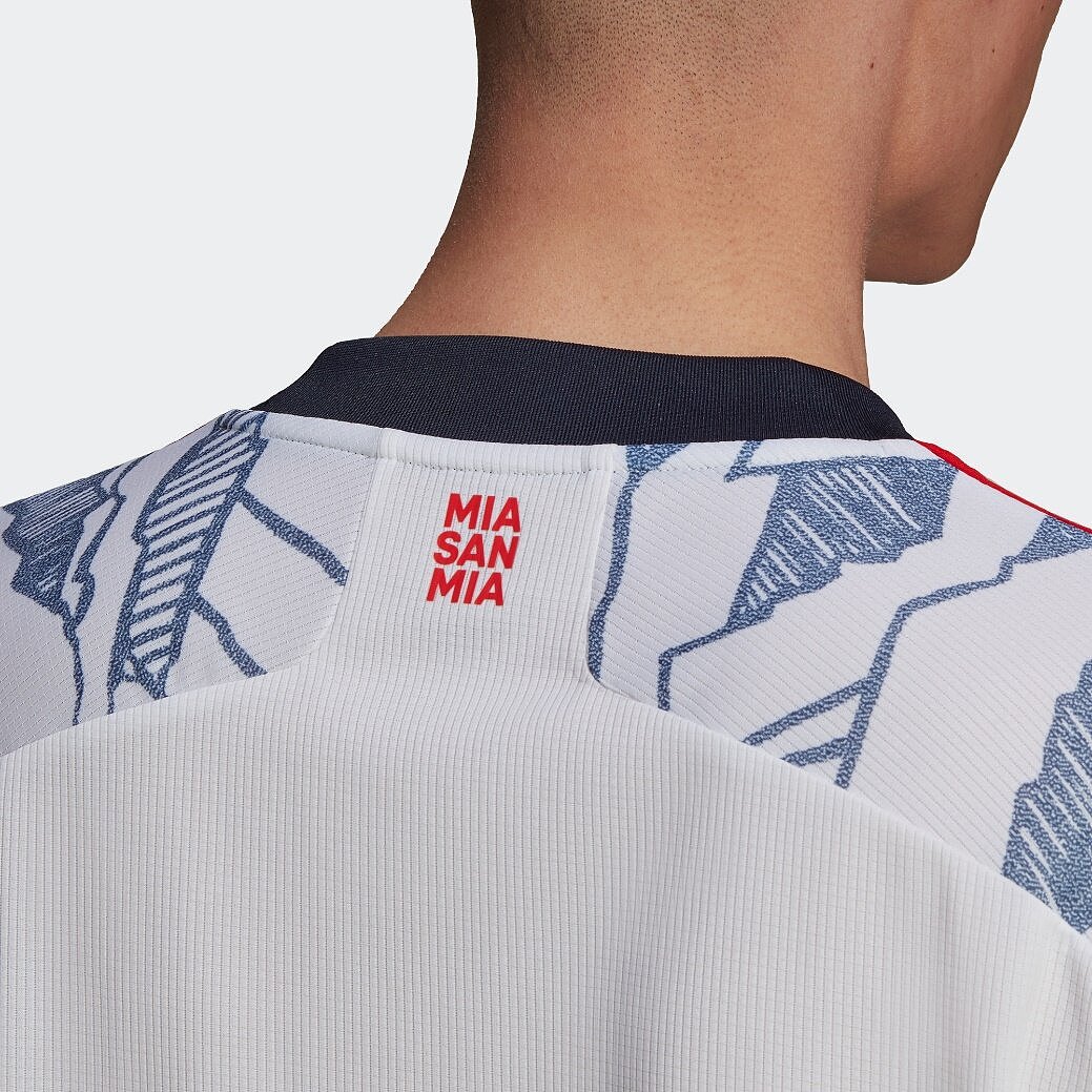 adidas全新发售拜仁慕尼黑新赛季第二客场球衣，地域元素设计展现全新赛场魅力 - 2
