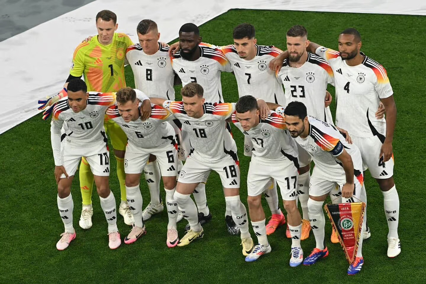 “老头带着小孩”：德国放下失去的十年丨欧洲杯日记02 - 3