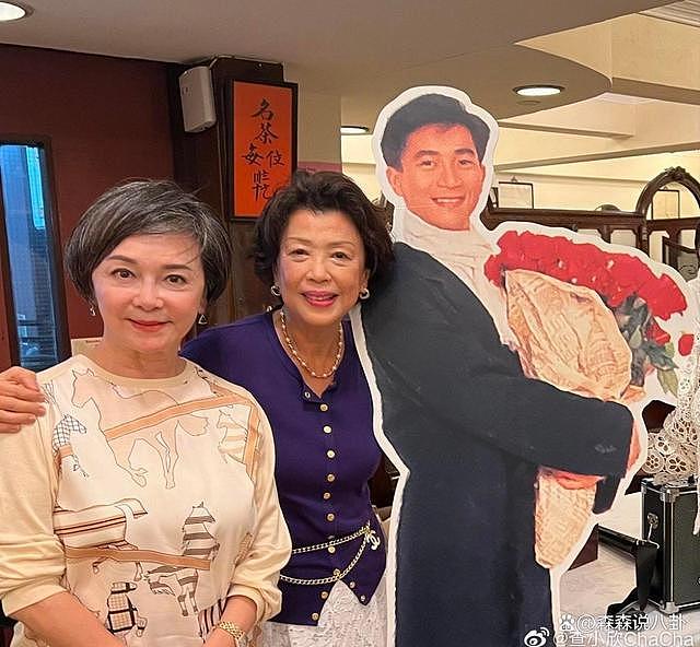 陈百强妈妈姚喜莲因肺癌去世享年 85 岁，将运回香港与儿子同葬一地 - 8