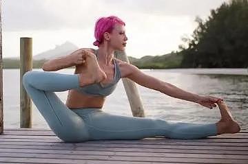 瑜伽贵在坚持，每天10分钟，练就薄如蝉翼的背部曲线，凸显女人味 - 5