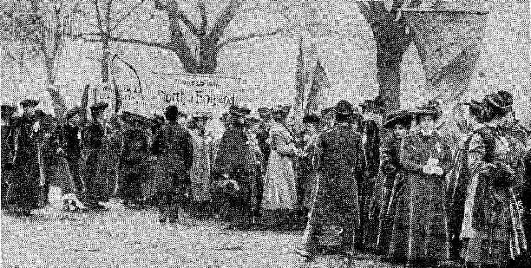 1907年2月9日举行的“泥泞游行”